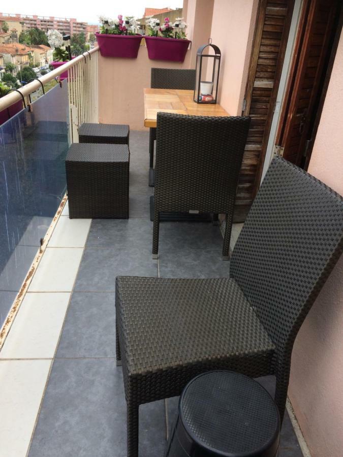 Chambre Dans Guest House Borrigo Μεντόν Εξωτερικό φωτογραφία